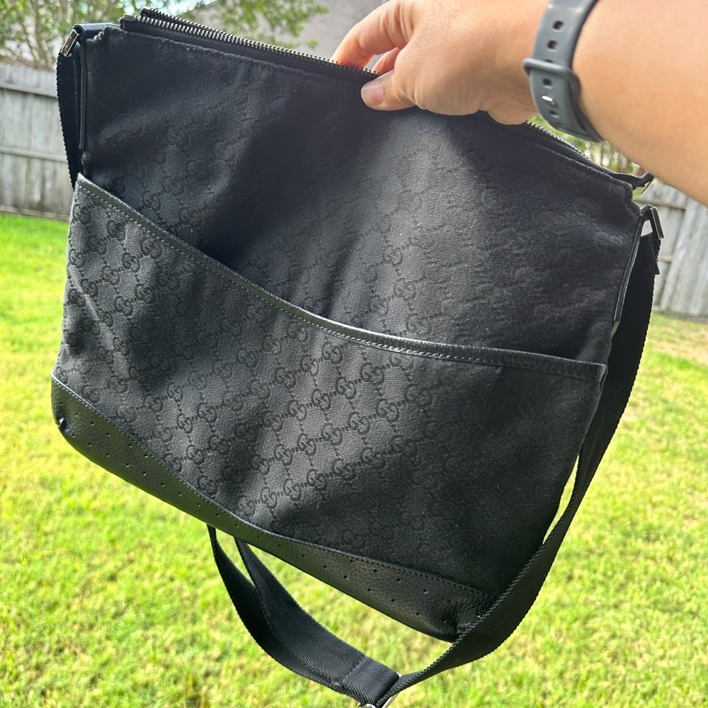 Gucci messenger/crossbody bag